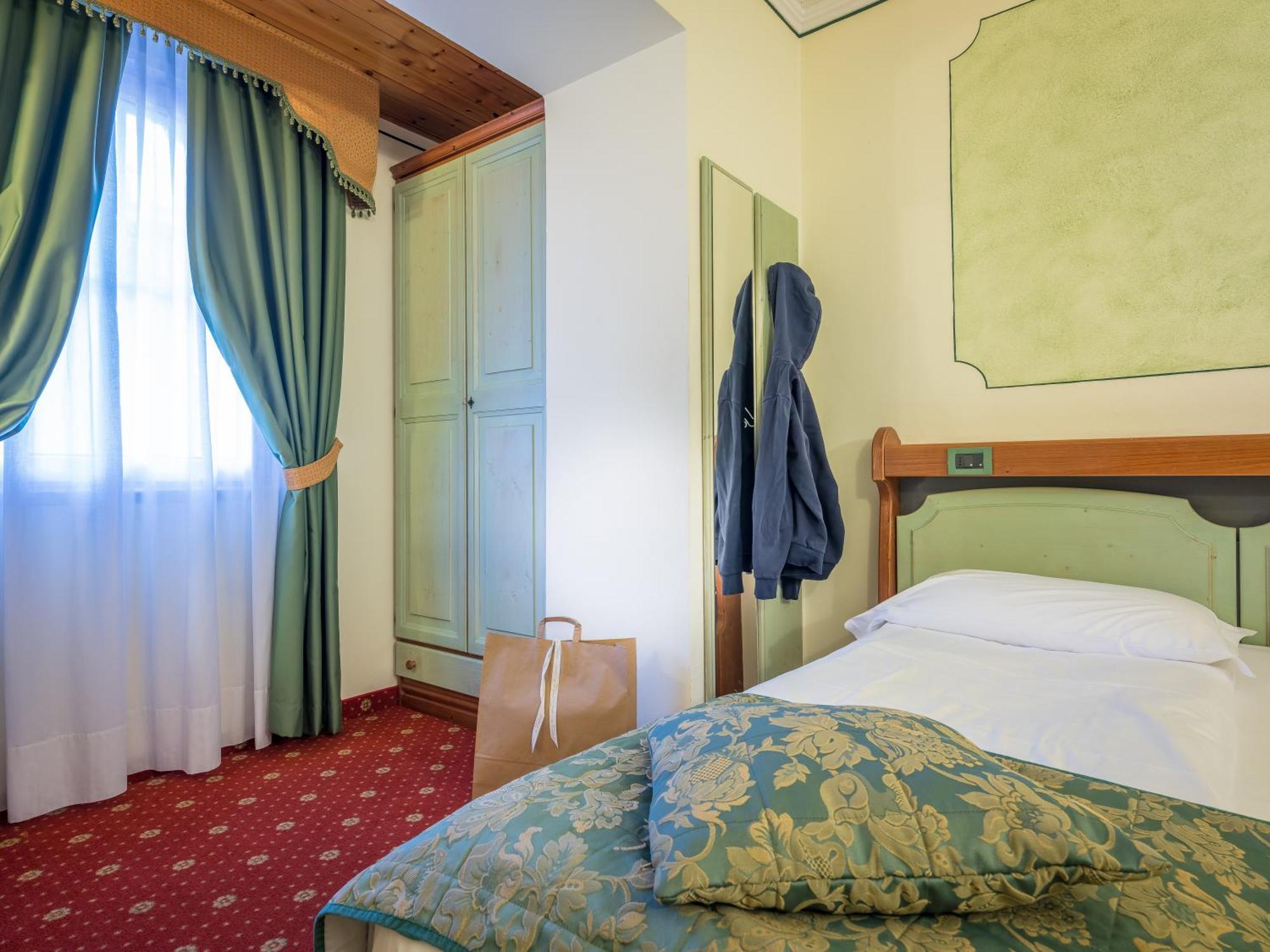 Albergo Dimaro Wellness Hotel Extérieur photo